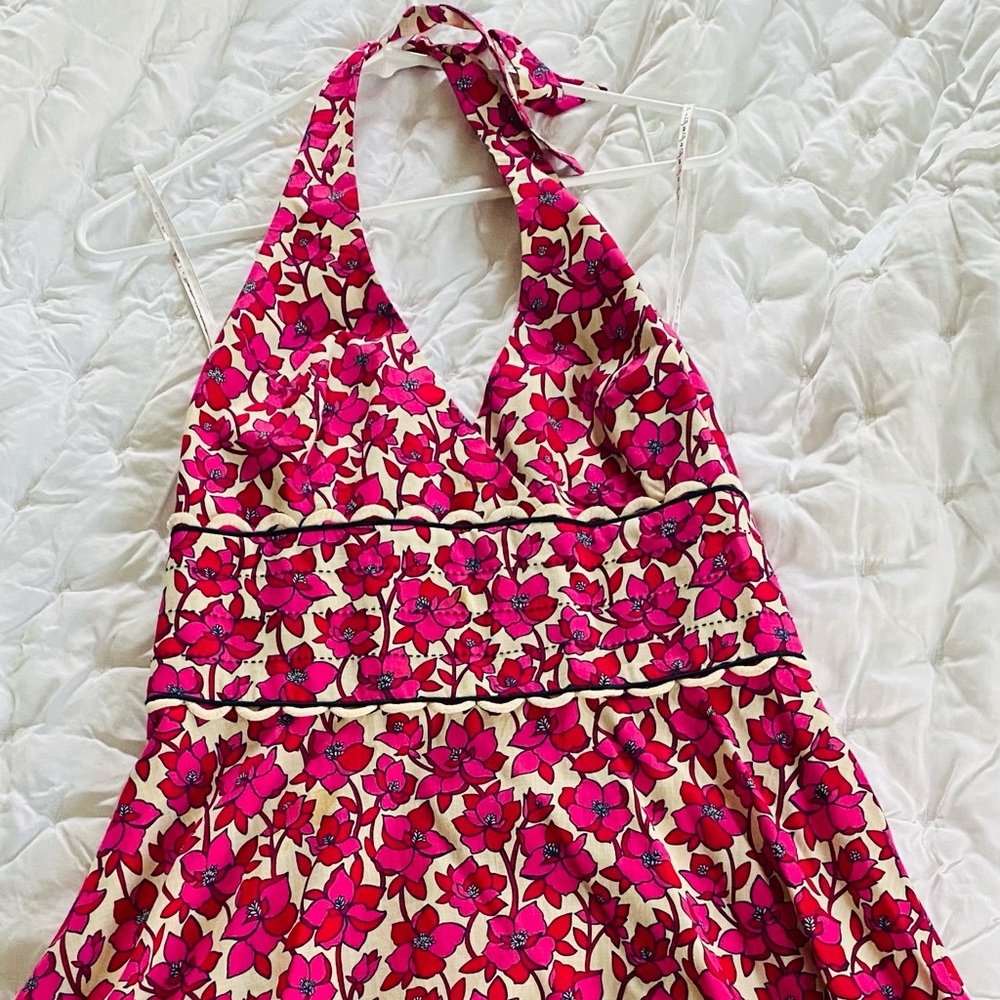 Lilly Pulitzer halter dress size 6. Excellent used condition.